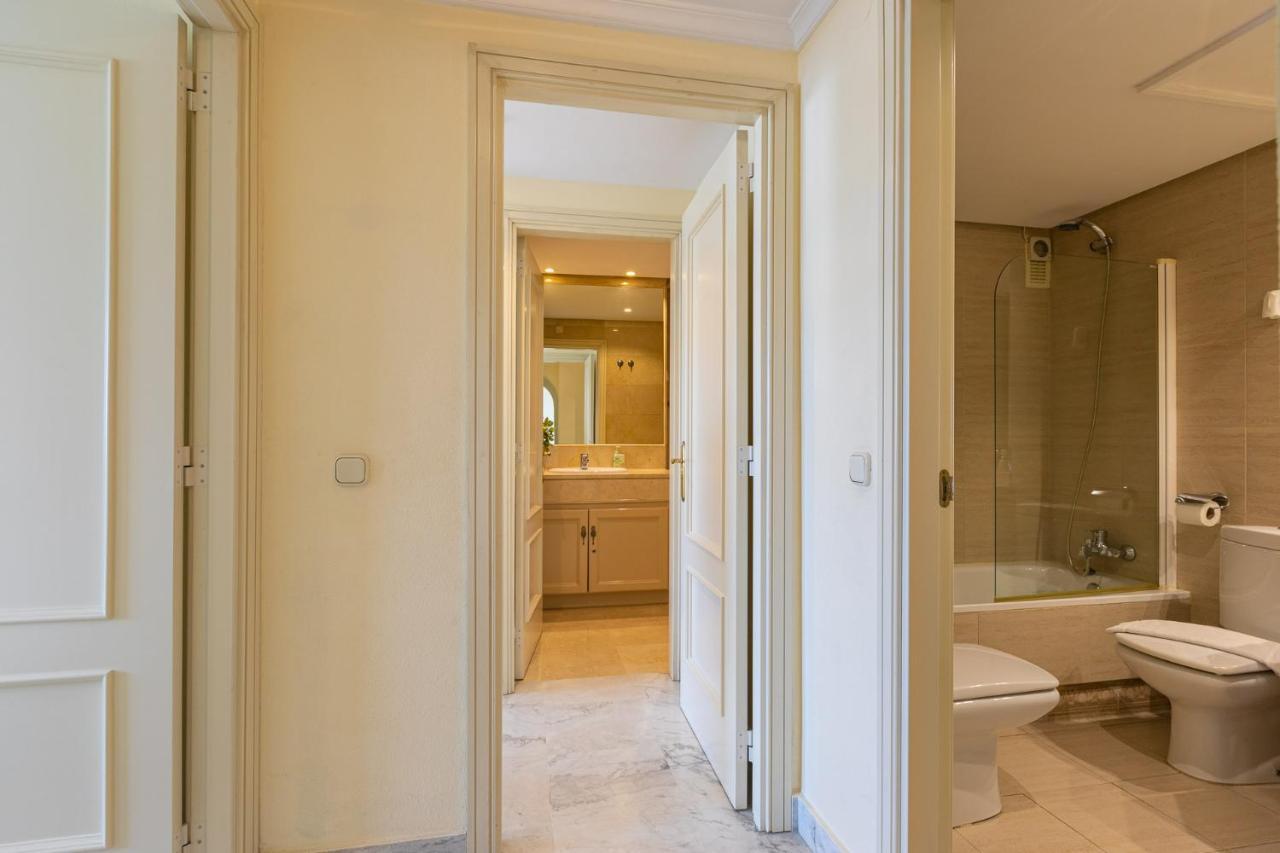 Puerto Banus, Marina Banus, 2br, 2bth, Pool, Parking, Marbella, 2h Apartemen Marbella