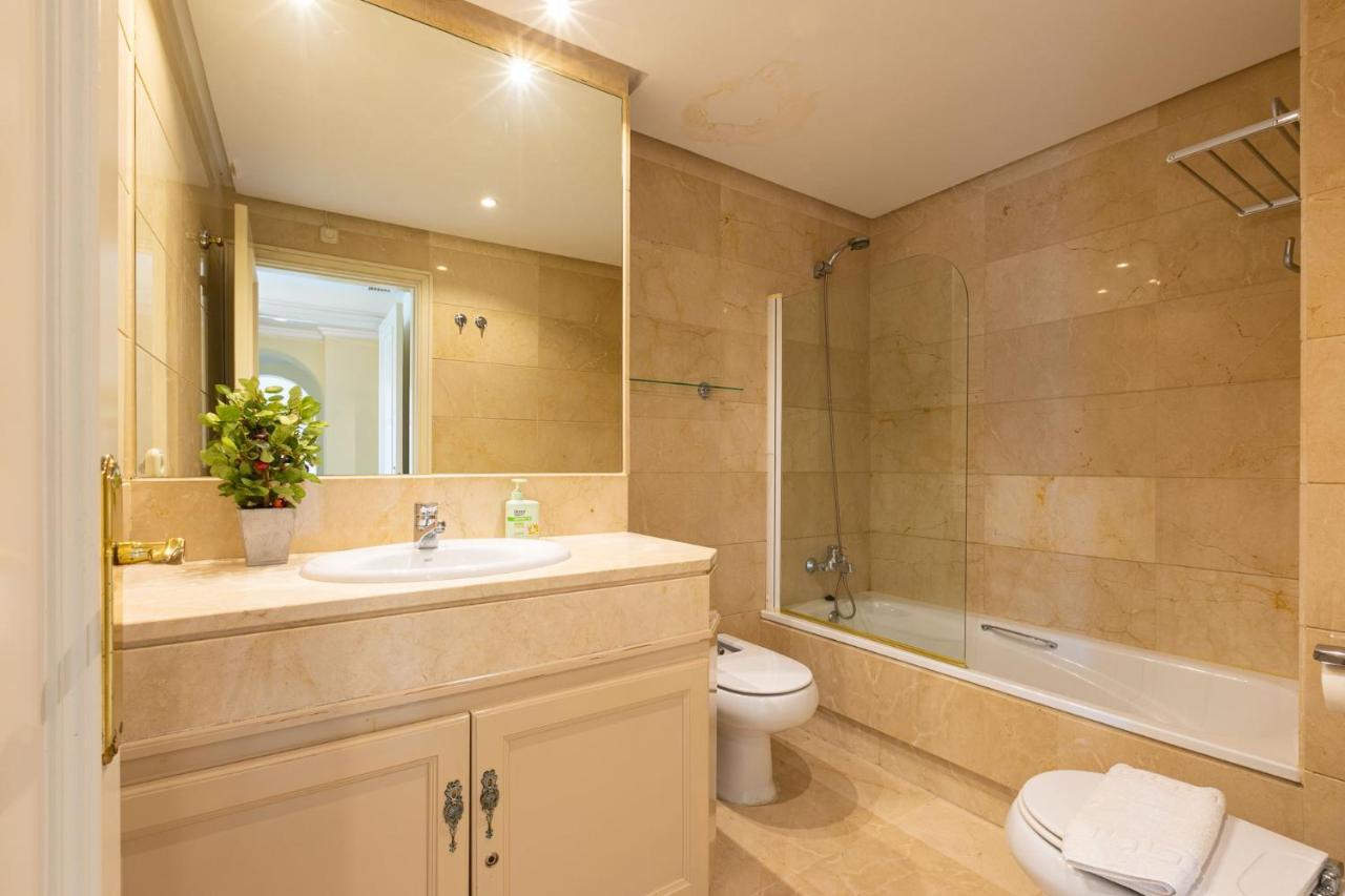 Apartemen Puerto Banus, Marina Banus, 2br, 2bth, Pool, Parking, Marbella, 2h *